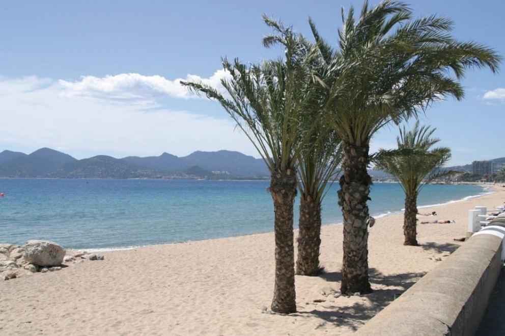 Magnifique "Gite De La Garoupe" Au Cap D'Antibes A 300M Des Plages מראה חיצוני תמונה